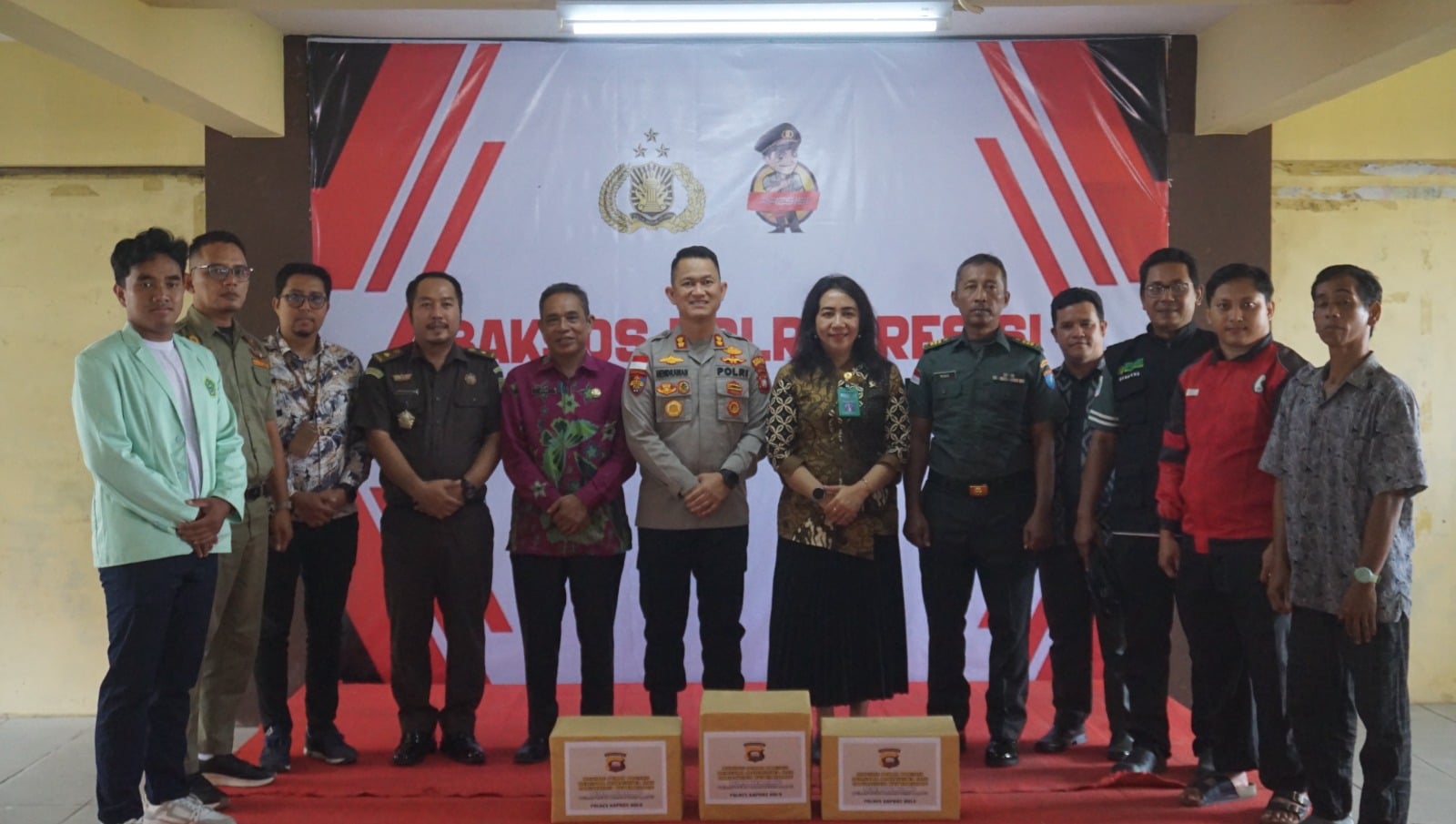 Sambut Ramadhan 1446 Hijriah, Polres Kapuas Hulu Gelar Bakti Sosial bersama Mahasiswa dan OKP