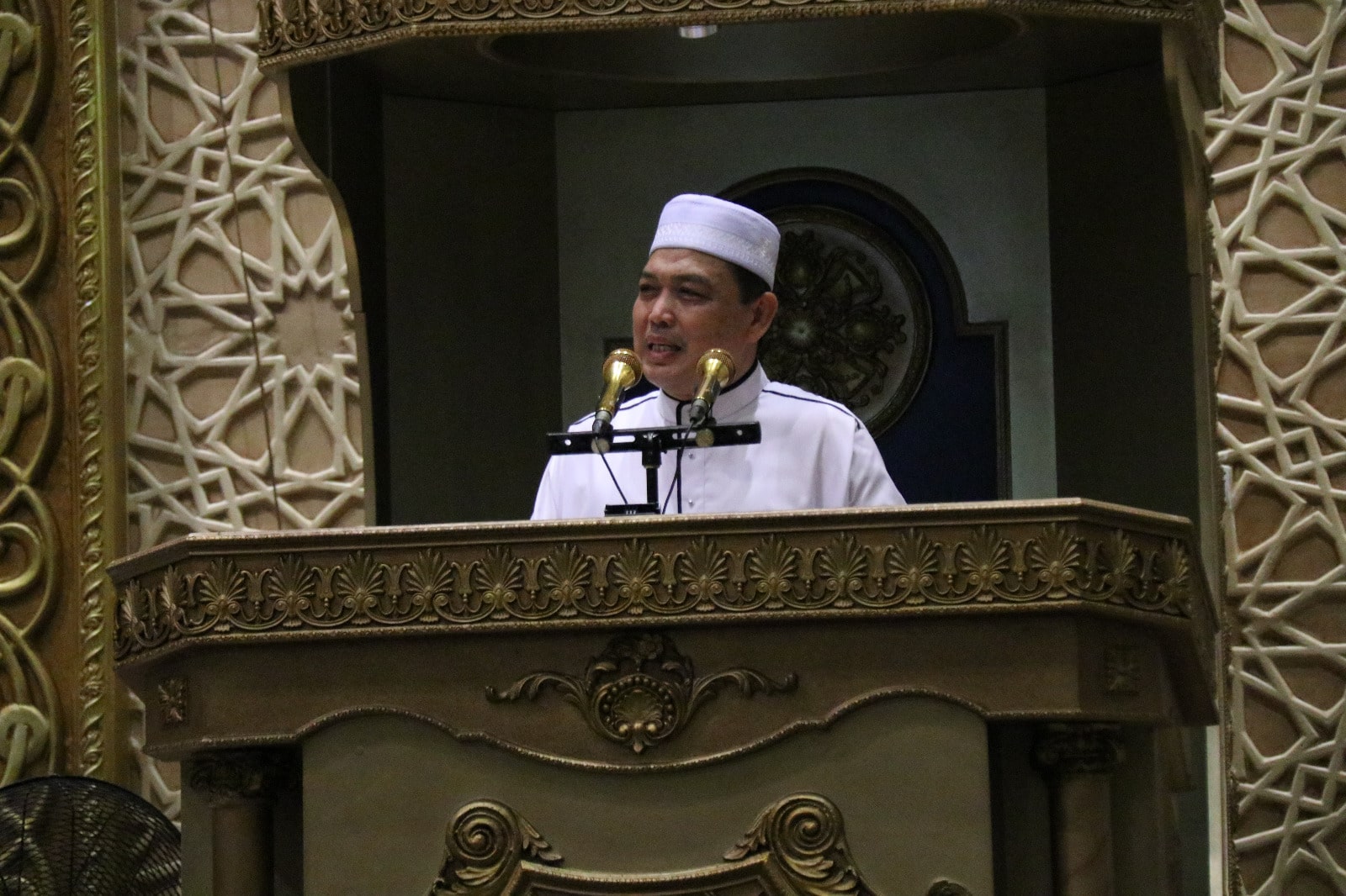 Kultum Perdana Sebagai Gubernur Kalbar, Ria Norsan Ajak Umat Islam Perbanyak Amal Sholeh Selama Ramadhan