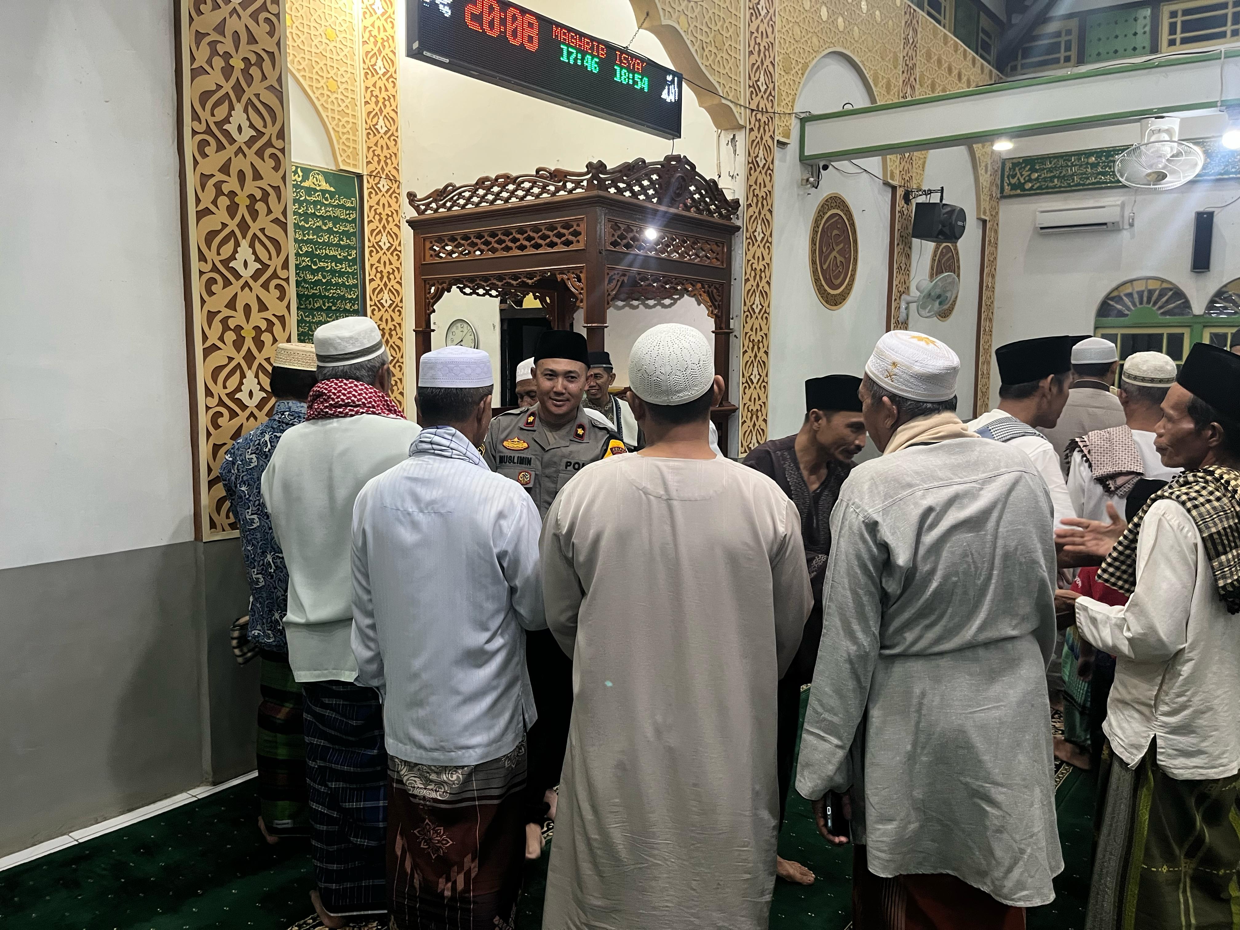 Waka Polres Kapuas Hulu Laksanakan Program Tarawih Keliling Selama Ramadhan