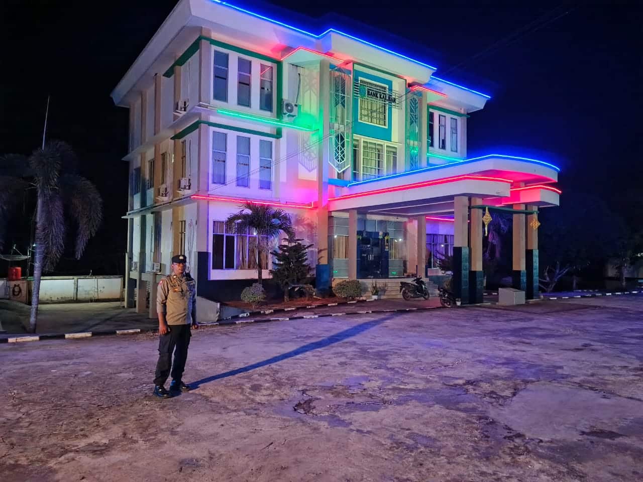 Pastikan Situasi Aman Terkendali, Polsek Semitau Gelar Patroli Malam