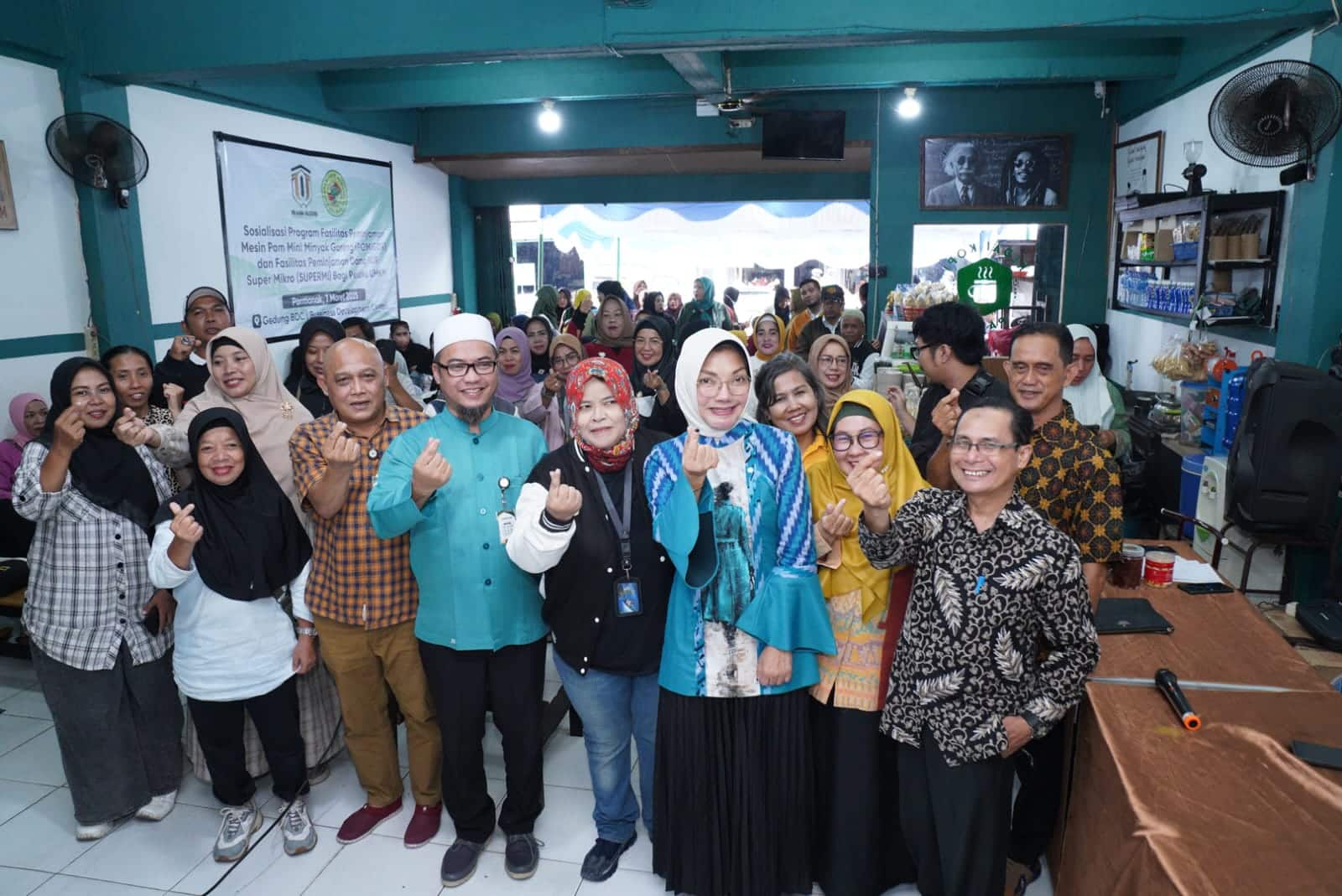 Berdayakan UMKM Lewat Fasilitasi Pinjaman POM Mini Migor dan Dana KUR Super Mikro