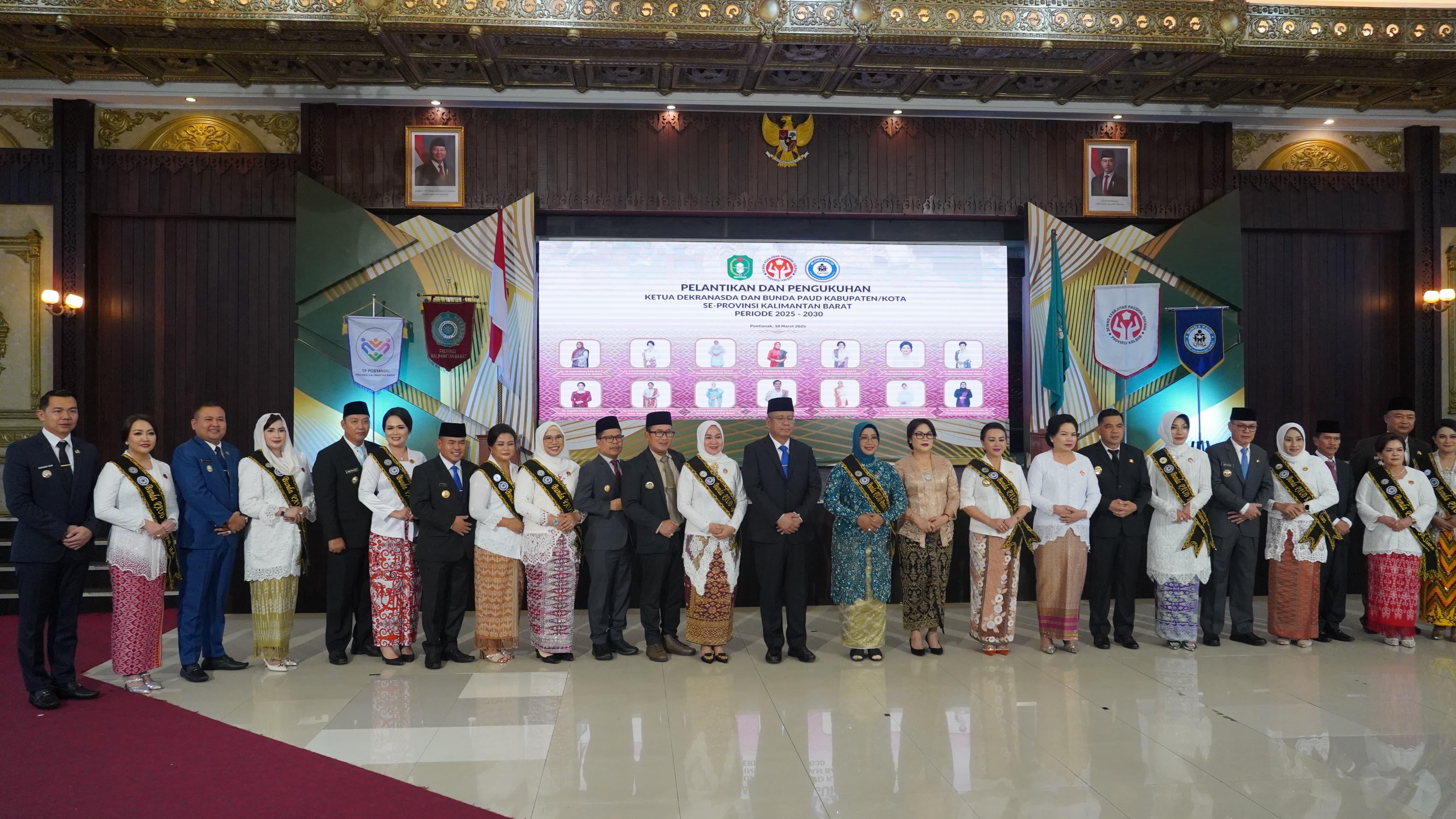 Angeline Fremalco F Diaan Resmi Dilantik Jadi Ketua TP PKK dan Dekranasda Kapuas Hulu