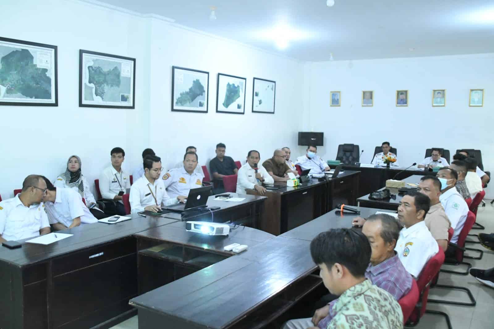 Pemkab Kayong Utara Dorong Perusahaan Ikut Kontribusi Perbaiki Jalan Demi Kelancaran Arus Mudik