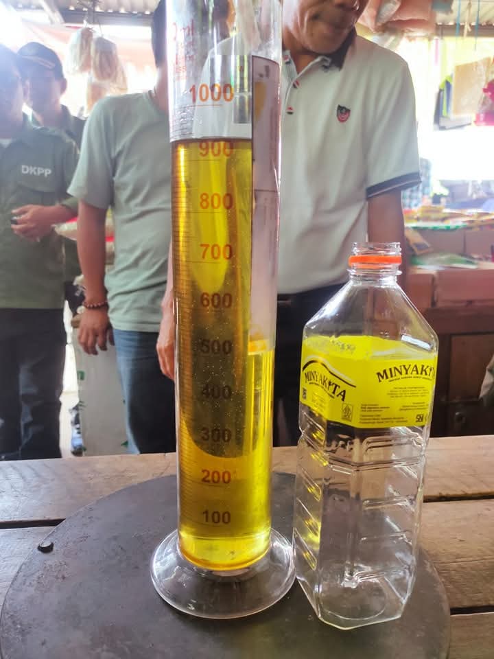 Sidak Sembako, Wabup Ketapang Temukan Kecurangan Takaran Minyakita
