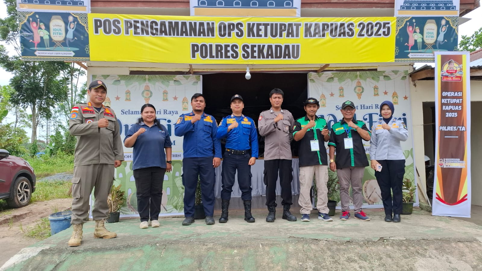 RAPI Sekadau Berikan Bankom Idul Fitri, Dukung Operasi Ketupat Kapuas 2025