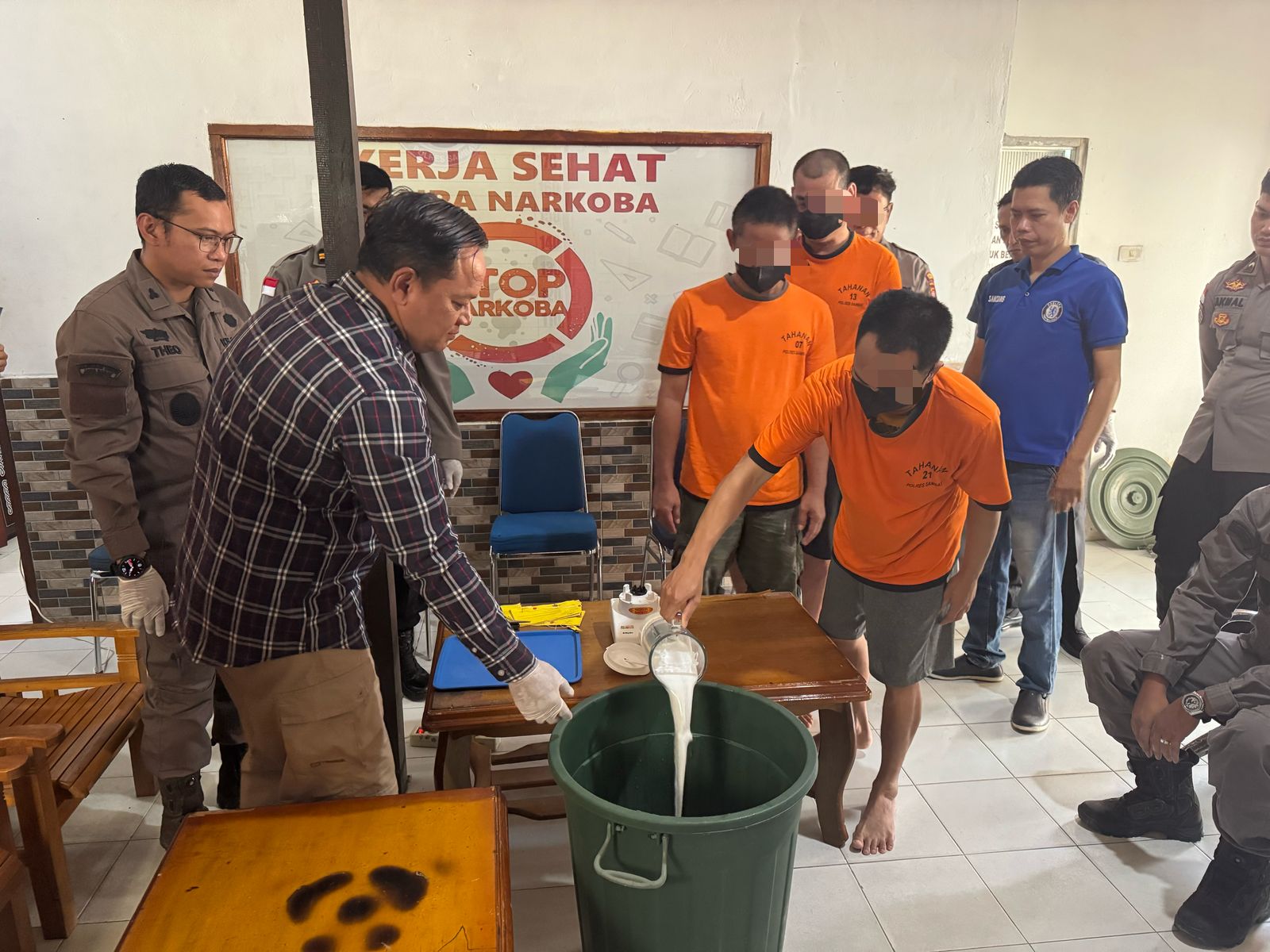 Polres Sambas Musnahkan Barang Bukti Narkotika Jenis Sabu