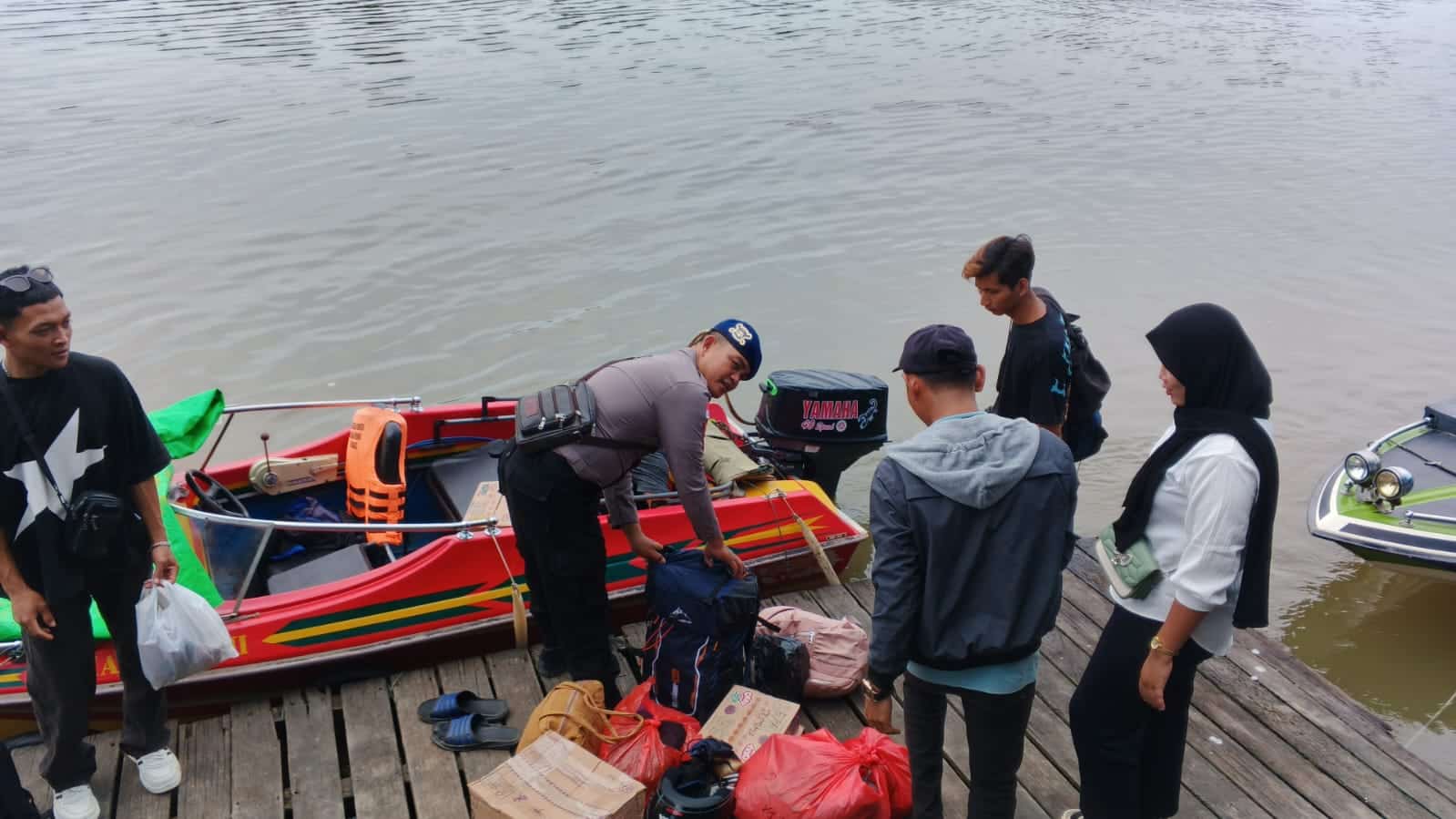 Ops Ketupat 2025, Polres Kapuas Hulu Awasi Beberapa Lokasi Strategis yang Jadi Pusat Aktivitas Masyarakat