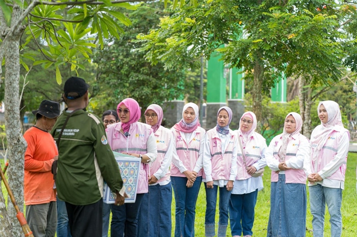 YBM Bersama Srikandi PLN Berbagi Berkah Ramadhan 1446 Hijriah Kepada Para Mustahik di Banjarbaru