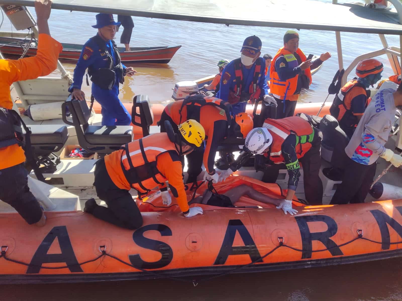Tiga Hari Hilang, Bocah 12 Tahun yang Terseret di Sungai Kapuas Akhirnya Ditemukan Meninggal