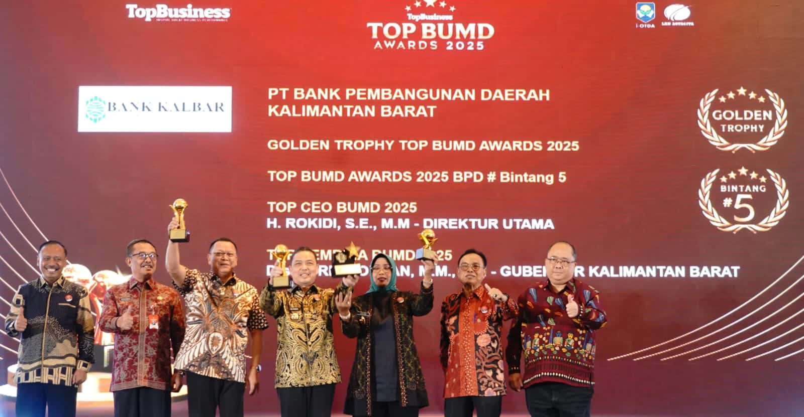 Bank Kalbar Raih Golden Trophy Kinerja Terbaik Selama Tiga Tahun Berturut-turut