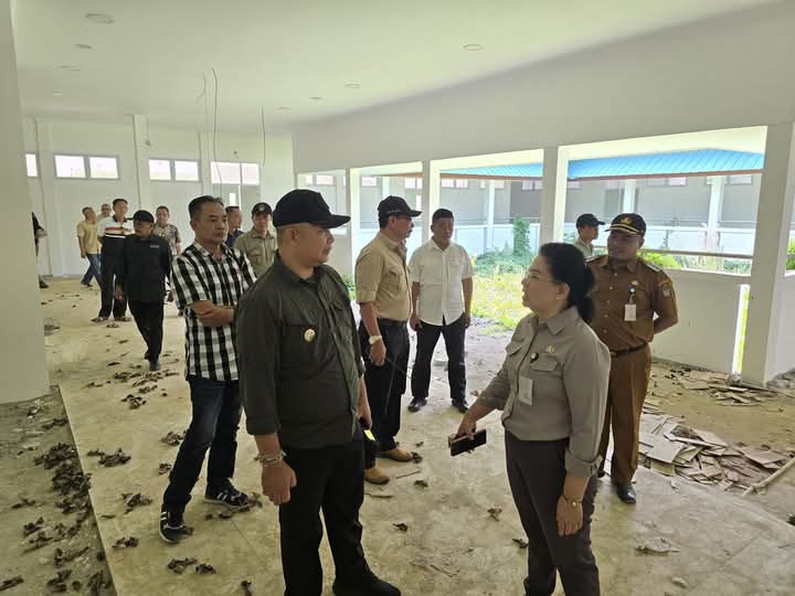 ‎Tinjau RS Pratama Sandai, Bupati Alex Tegaskan Komitmen Pemkab Ketapang Bangun Infrastruktur 