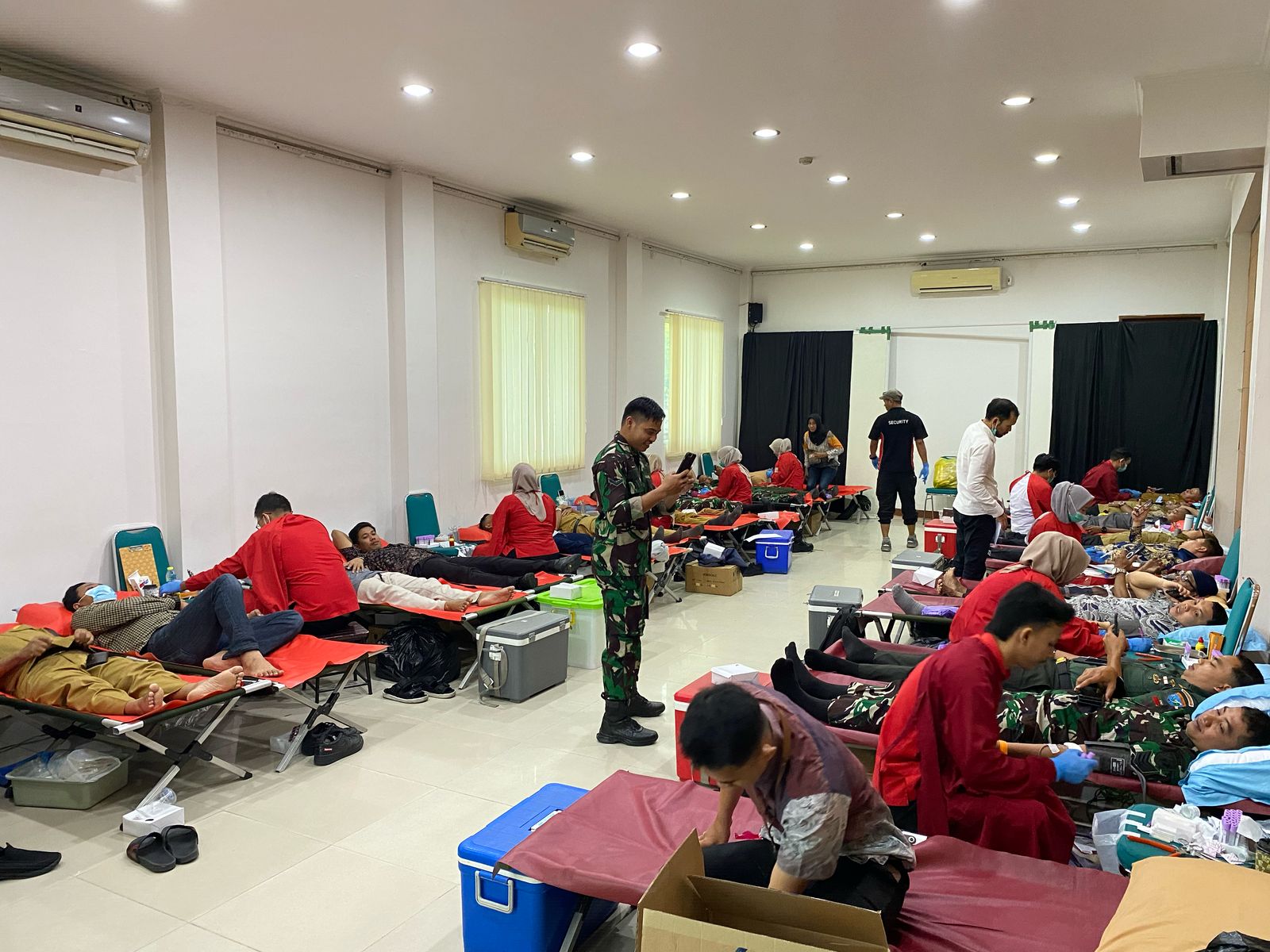 Bank Kalbar Gelar Aksi Donor Darah Meriahkan HUT ke-61