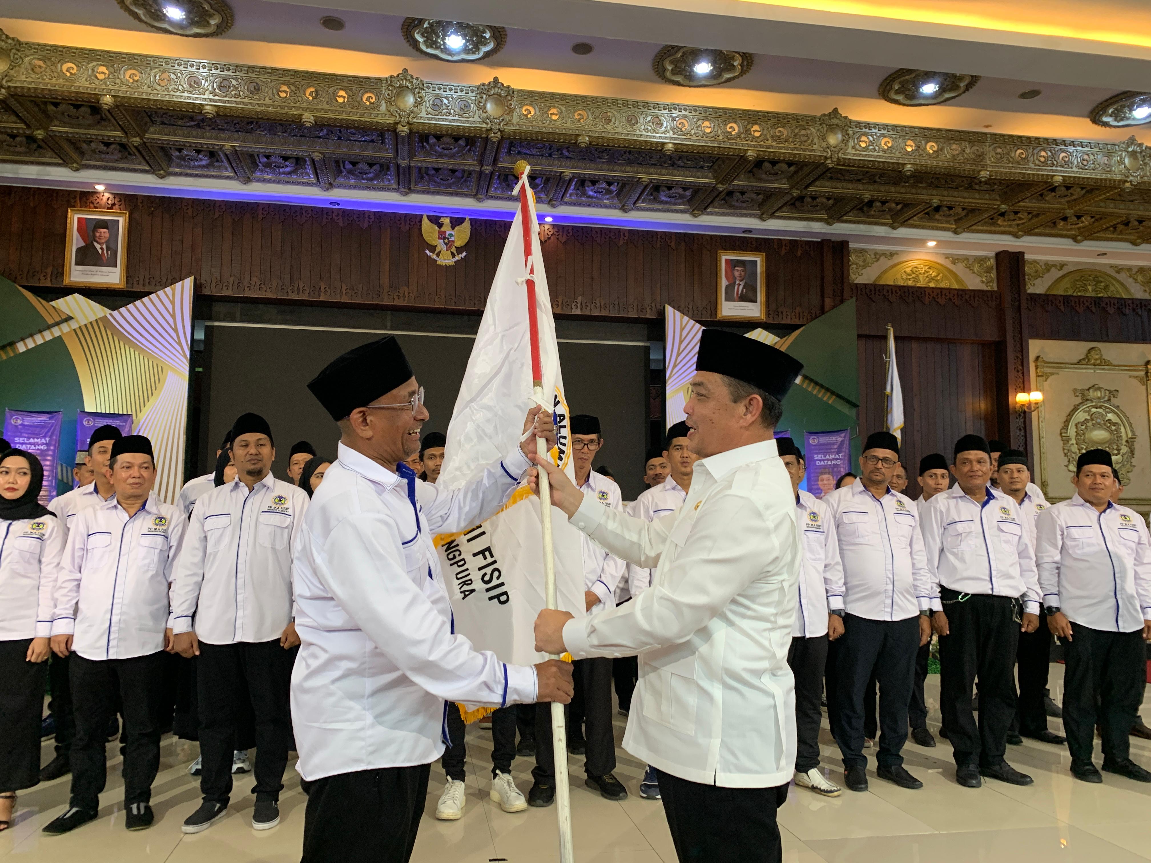 PP IKA Fisip Untan Periode 2025 - 2029 Resmi Dilantik, Ketum Ishak Targetkan Bentuk Kepengurusan di Seluruh Kalbar