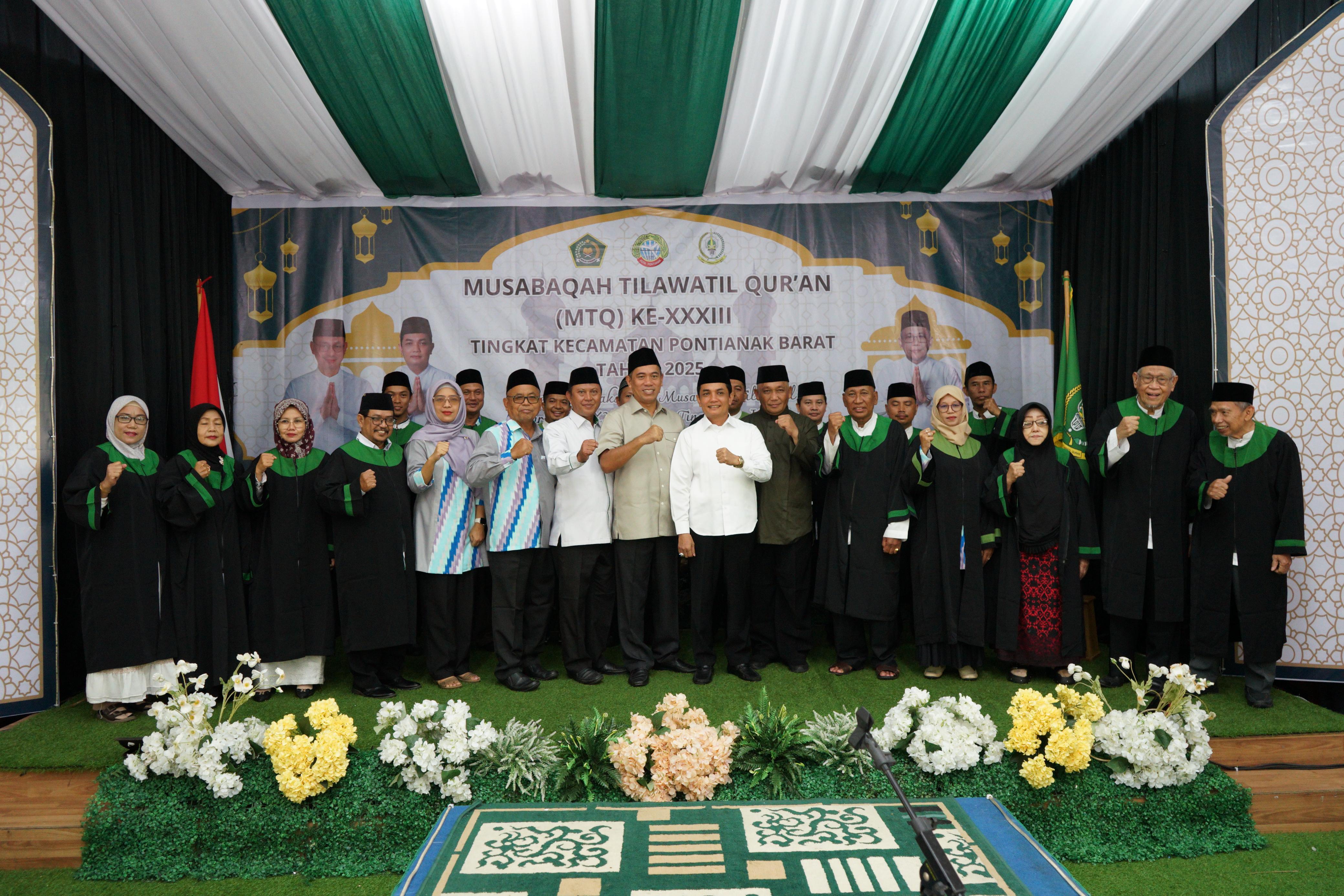 Wakil Wali Kota Bahasan Buka Secara Resmi MTQ ke-33 Pontianak Barat