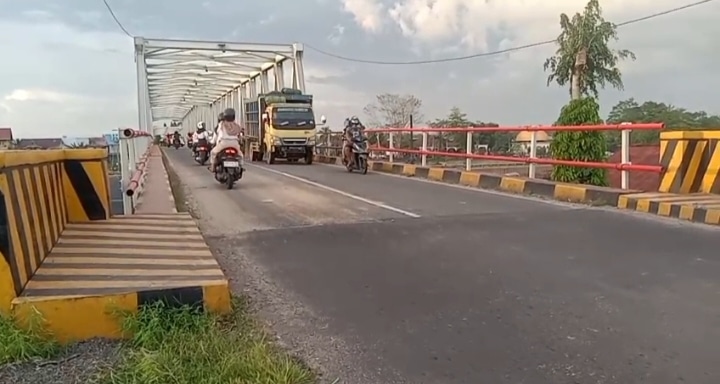 Soal Penurunan Oprit Jembatan Kapuas Putussibau, PU Kapuas Hulu Sudah Lapor ke BPJN Wilayah Kalbar