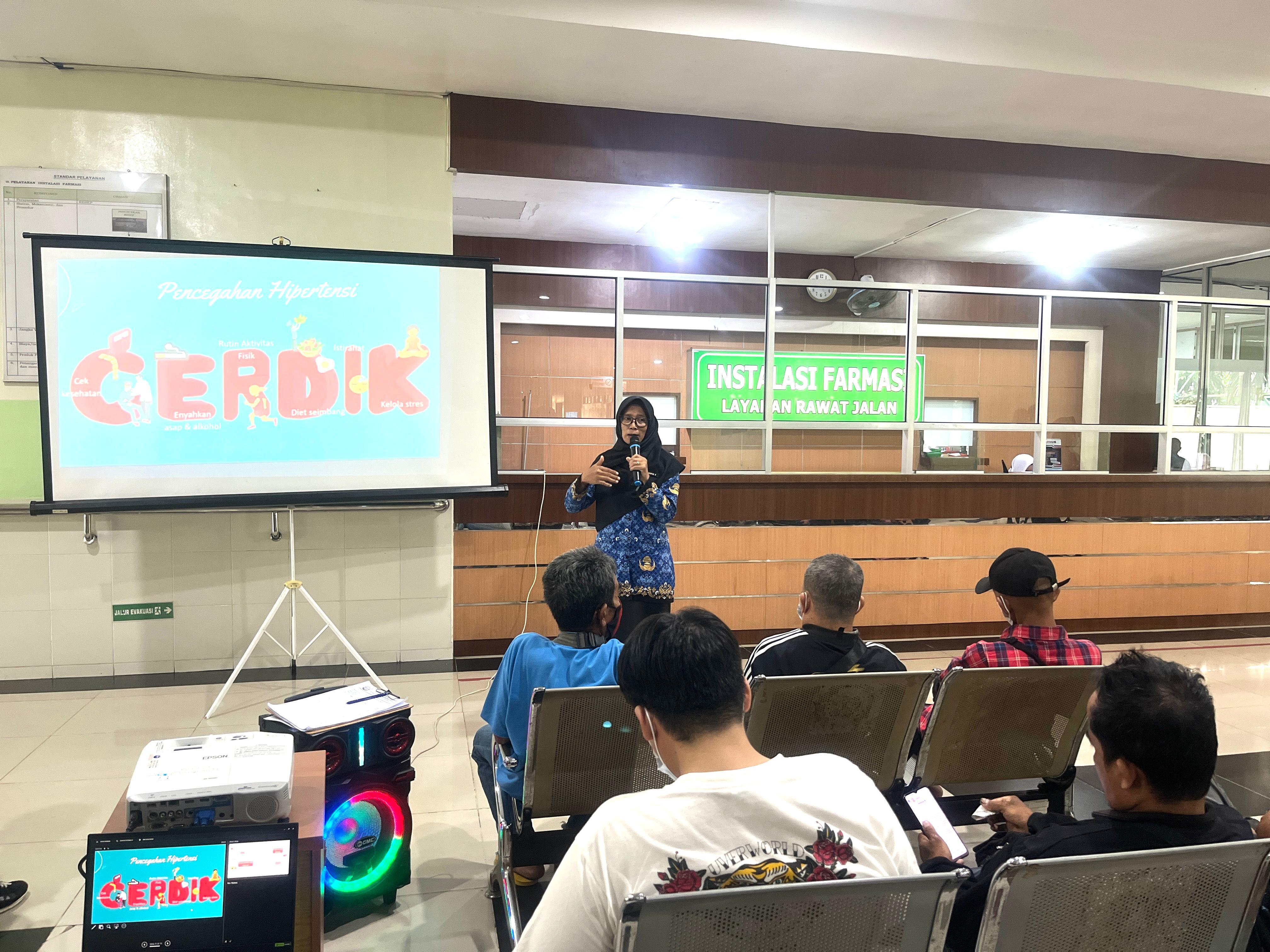 Peringati Hari Hipertensi Sedunia, RSUD SSMA Pontianak Ajak Masyarakat Rutin Ukur Tekanan Darah