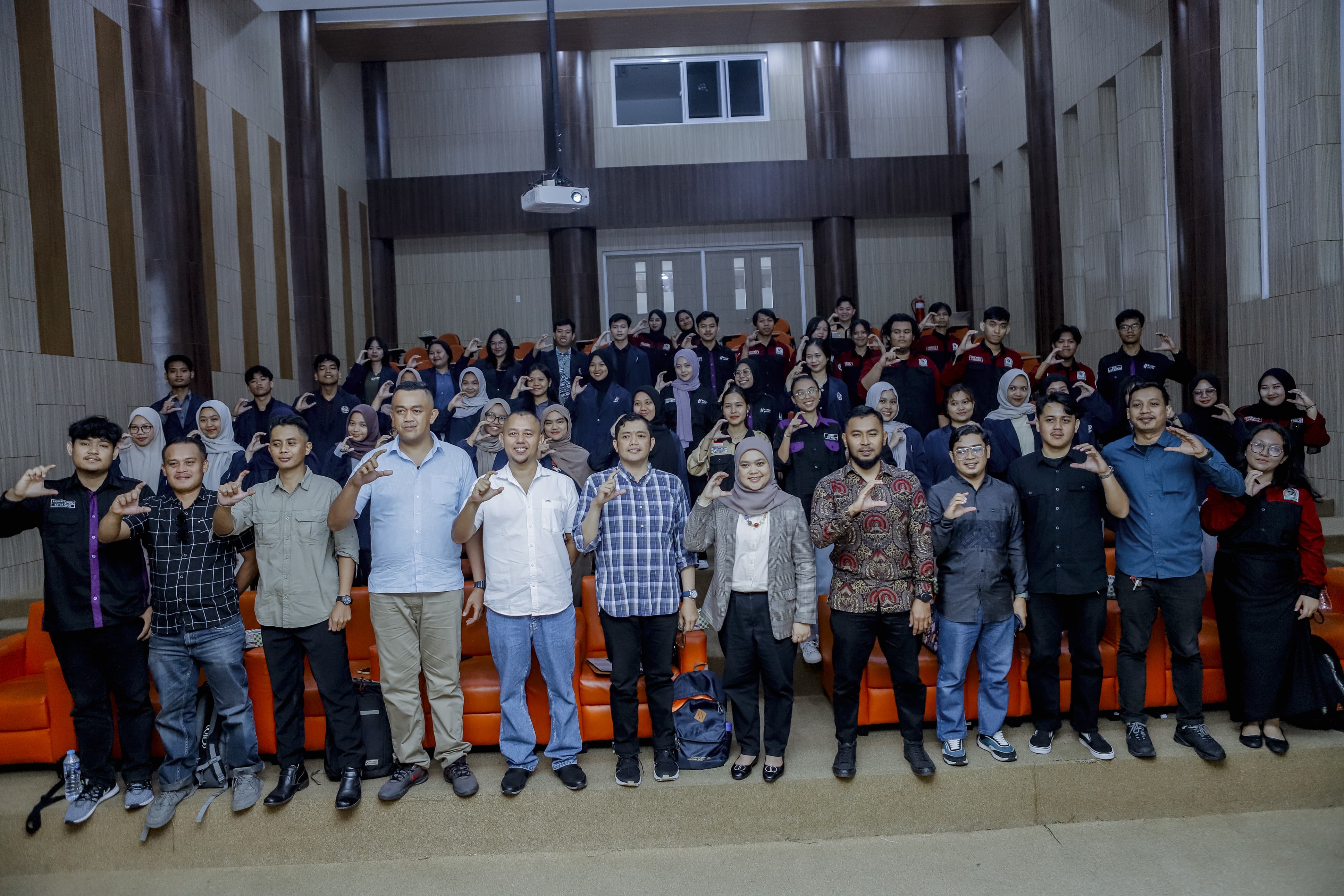 Seminar of Agribisnis: Sawit Berkelanjutan Wujudkan Sinergi Ekonomi, Lingkungan dan Sosial