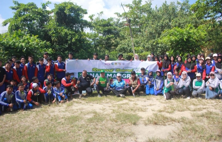 SMSI Kalbar Gelar Workshop dan Penanaman 1.500 Mangrove: Wujud Kepedulian Media Terhadap Lingkungan