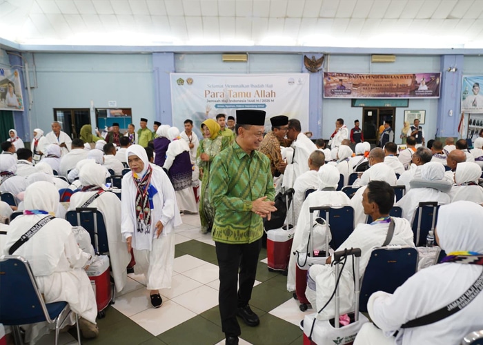 Wali Kota Lepas Calon Haji Pontianak: Doa Kami Menyertai, Semoga Mabrur