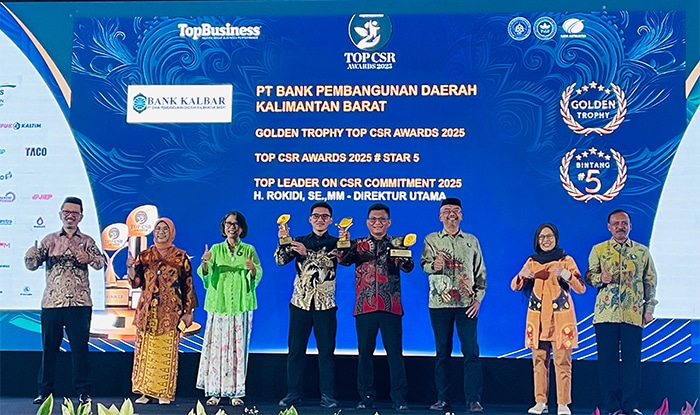 Bank Kalbar Borong 3 Penghargaan Sekaligus di Ajang TOP CSR Awards 2025