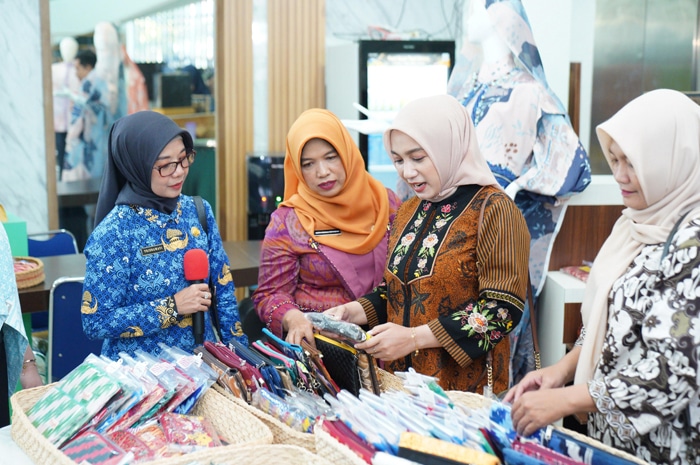 Dorong UMKM Naik Kelas, Dekranasda Pontianak Gandeng PIA Ardhya Garini untuk Kolaborasi