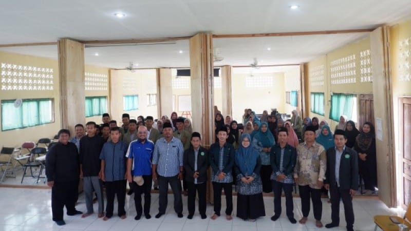 STEI Abdussalam Gelar Seminar “Cerdas Keuangan di Era Digital” Bersama Warga Desa Pasak