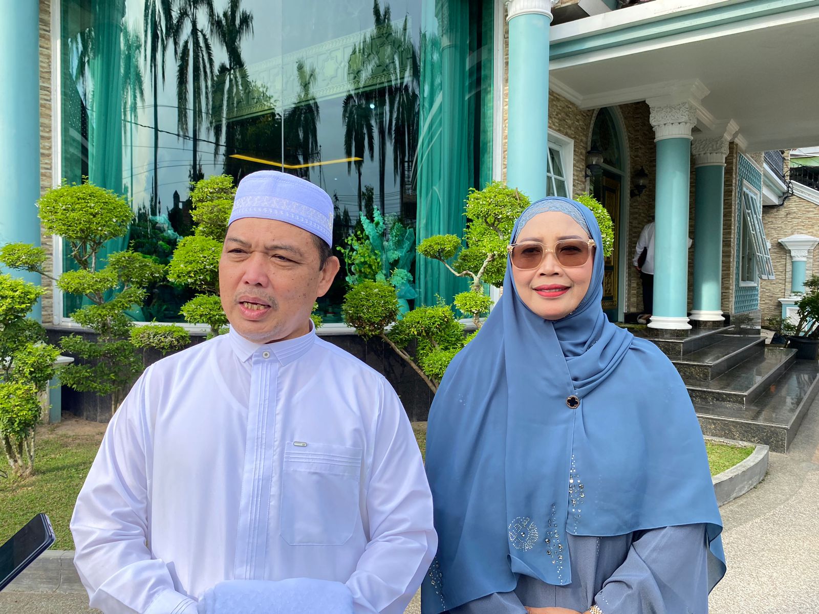 Usai Salat Iduladha, Ria Norsan Gelar Open House untuk Warga Sekitar Kediamannya