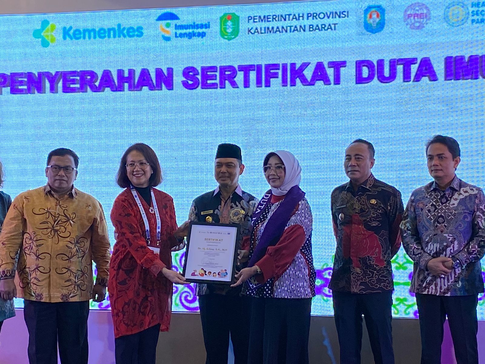 Ketua TP PKK Kalbar Erlina Ditunjuk Sebagai Duta Imunisasi