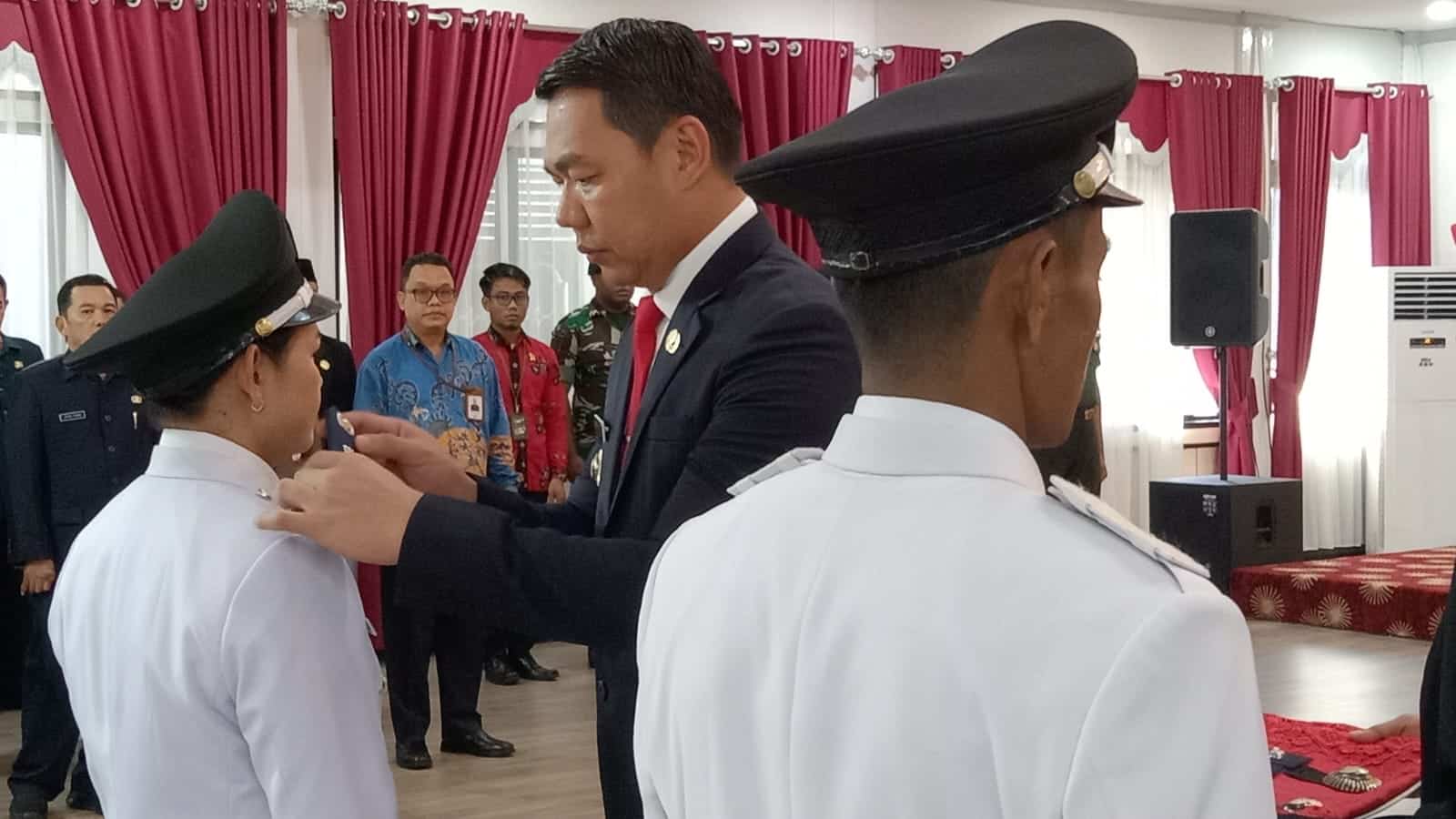 Bupati Fransiskus Ajak Kades Dukung Program Presiden Prabowo