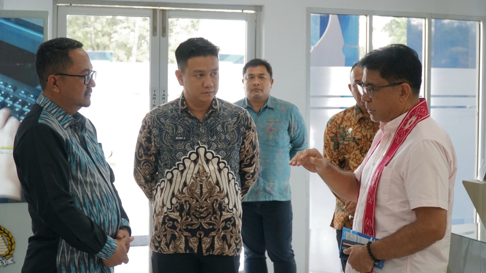 ‎Anggota Komisi XIII DPR RI Apresiasi Layanan Imigrasi Ketapang
