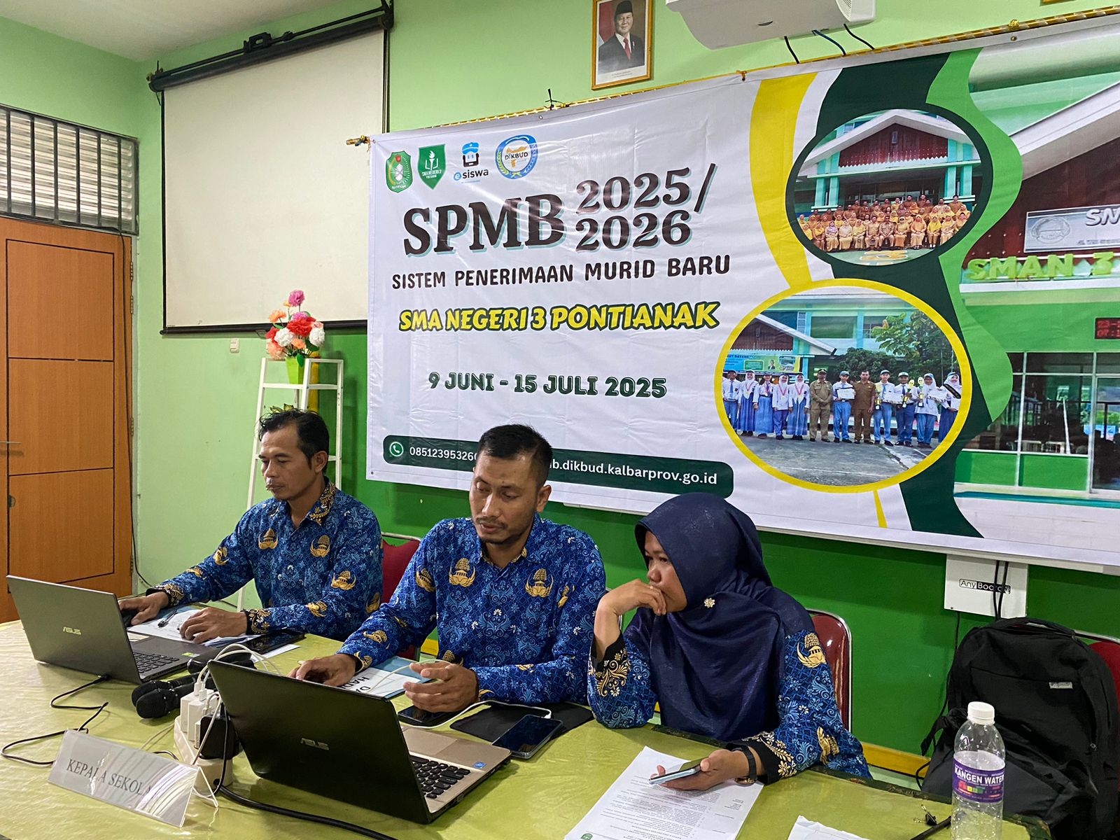 Antisipasi Jalur Domisili Membludak, Guru SMAN 3 Pontianak Kerja Ekstra Siapkan Penerimaan Siswa Baru