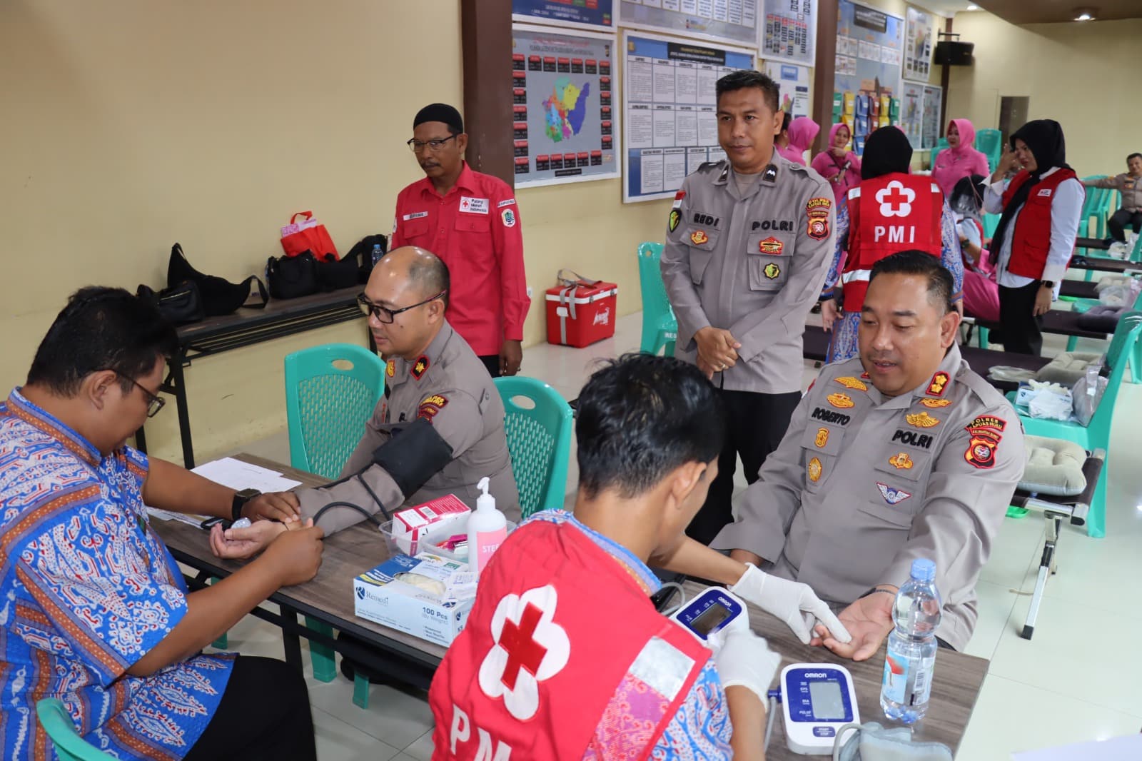 Donor Darah Warnai Peringatan HUT Bhayangkara ke-79 di Polres Kapuas Hulu