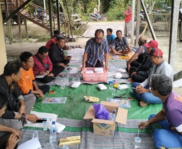 Sekolah Lapangan Terbukti Mampu Tingkatkan Kapasitas Petani Sawit Swadaya di Kalimantan Tengah