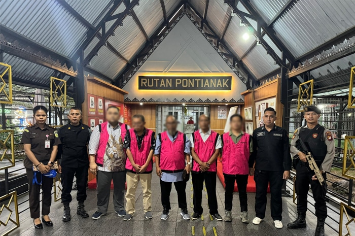 Diduga Rugikan Negara Rp8,1 Miliar, Proyek Bandara Ketapang Seret Enam Tersangka