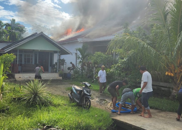 Rumah Warga di Medan Jaya Terbakar, Diduga Akibat Korsleting Listrik