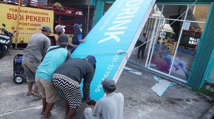 Satpol PP Pontianak Bongkar Bangunan Kafe di Gajah Mada, 6 Kali Diperingatkan Tapi Tak Diindahkan