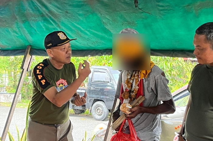 Satpol PP dan Dinsos Pontianak Evakuasi ODGJ di Jalan Rajawali, Warga Merasa Lebih Aman