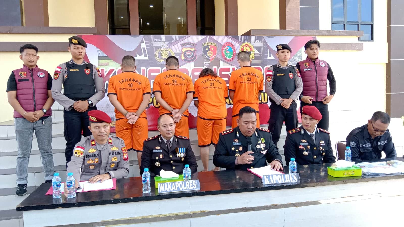Kado HUT Bhayangkara ke-79 Tahun, Polres Kapuas Hulu Gelar Konferensi Pers Ungkap Sembilan Kasus Tindak Pidana