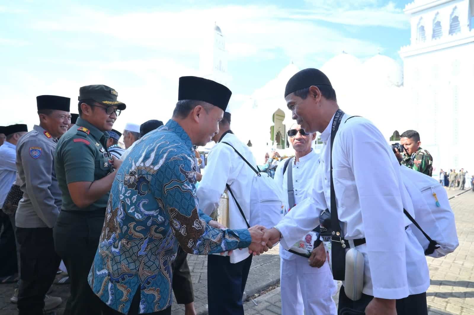 Pemkab Ketapang Sambut Haru Kedatangan Jemaah Haji di Masjid Agung Al-Ikhlas