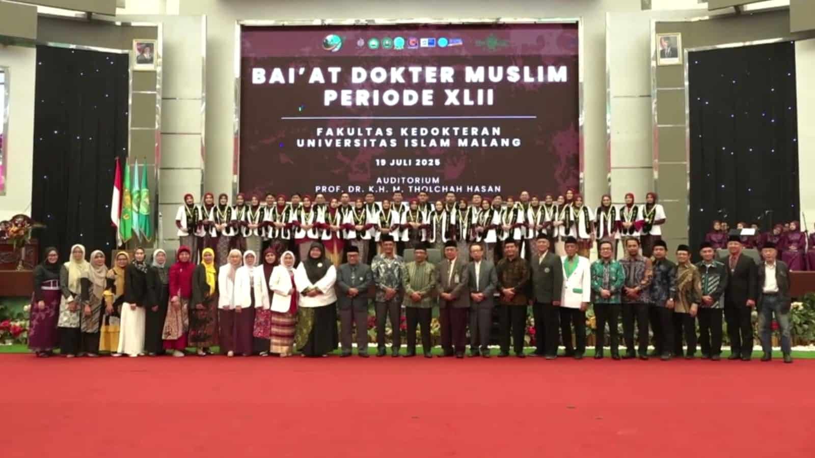 Wujud Nyata Komitmen SDM Kesehatan, Wabup Kayong Utara Hadiri Baiat Dokter Muslim FK Unisma