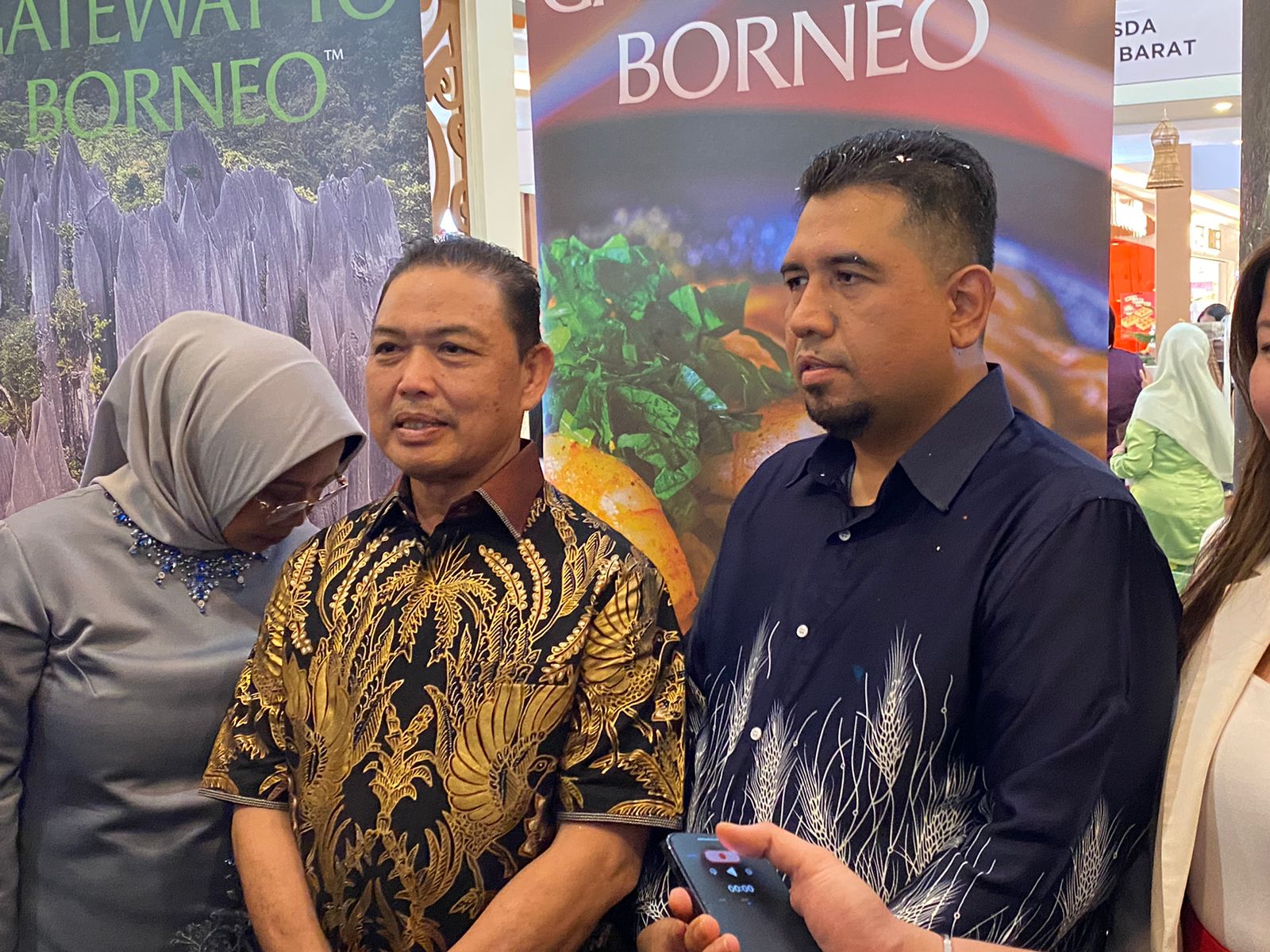 Kuching Diselimuti Kabut Asap, Norsan Pastikan Bukan dari Kalbar