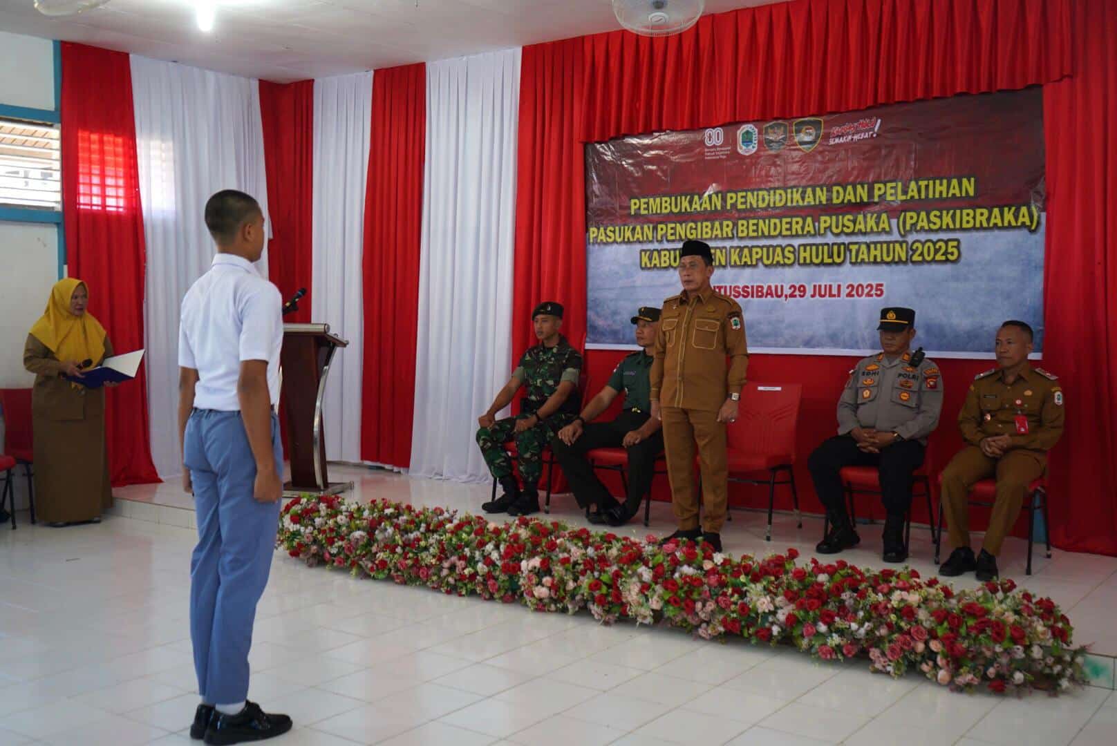 Wabup Sukardi Buka Diklat Calon Paskibra Kapuas Hulu