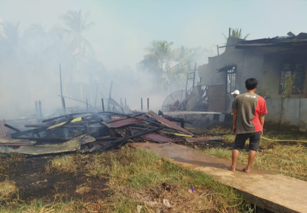 Si Jago Merah Mengamuk di Segedong, Warga Panik dan Luka-luka