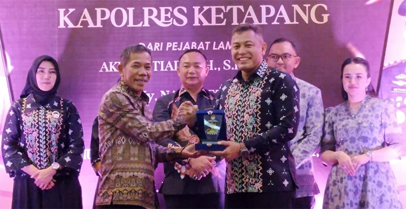 Malam Kenal Pamit Kapolres Ketapang, AKBP Setiadi Pamit Penuh Haru, AKBP Harris Siap Lanjutkan Amanah
