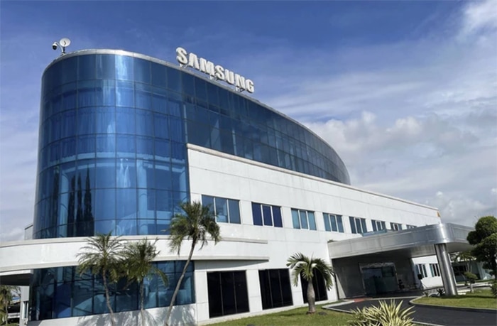 Indef: Kalau iPhone Bebas Bea Masuk, Kenapa Samsung Harus Bangun Pabrik di Sini?