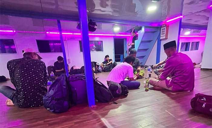 Penumpang Klotok Rasau–Teluk Batang Terganggu Asap Rokok, Ibu-Ibu Alami Sesak Napas