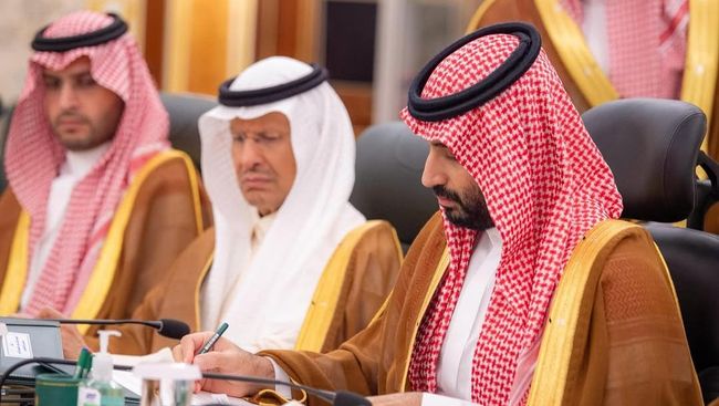 { \Illuminate\Support\Str::words($kategorix->post_title, 30, '') }}