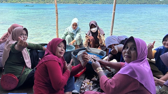 DIB Hadirkan Semangat Baru bagi Nelayan dan Ibu Rumah Tangga Desa Pelapis