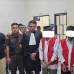 { \Illuminate\Support\Str::words($kategorix->post_title, 30, '') }}