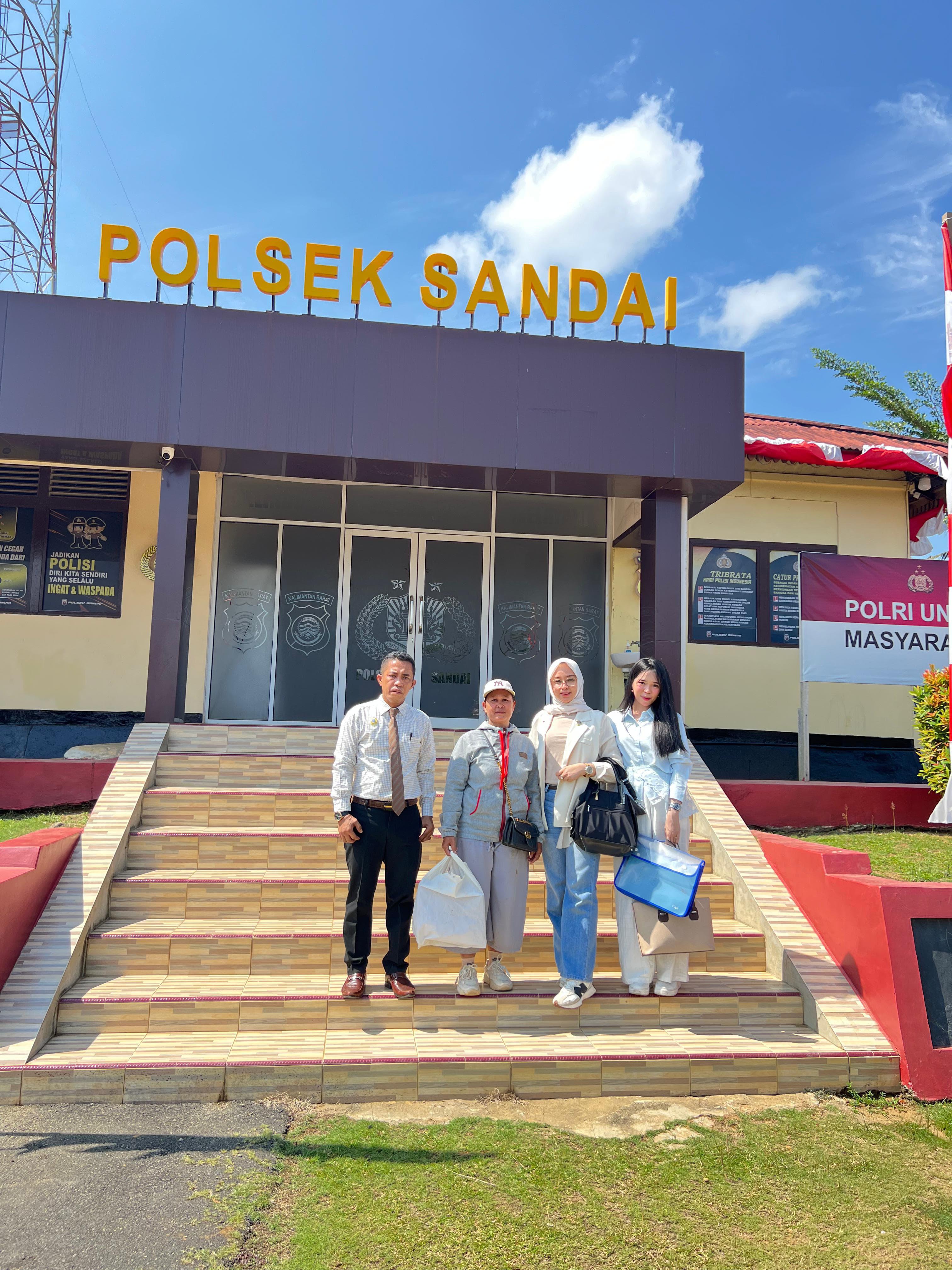 Dua Kantor Hukum Bela Ibu Rumah Tangga dalam Sengketa Lahan di Ketapang